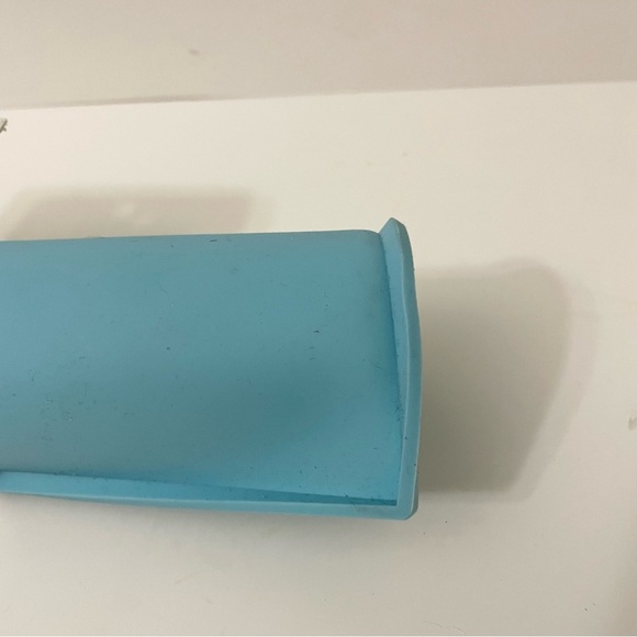 Martha Stewart Pets Feeding Mat Silicone - Picture 4 of 8